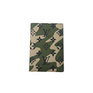 Louis Vuitton Couverture passport Wallet by Takashi Murakami camo